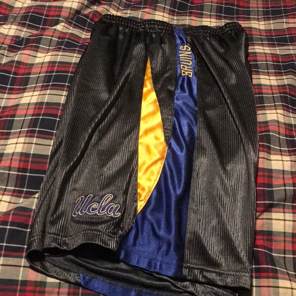 UCLA bruins shorts - Picture 2 of 2